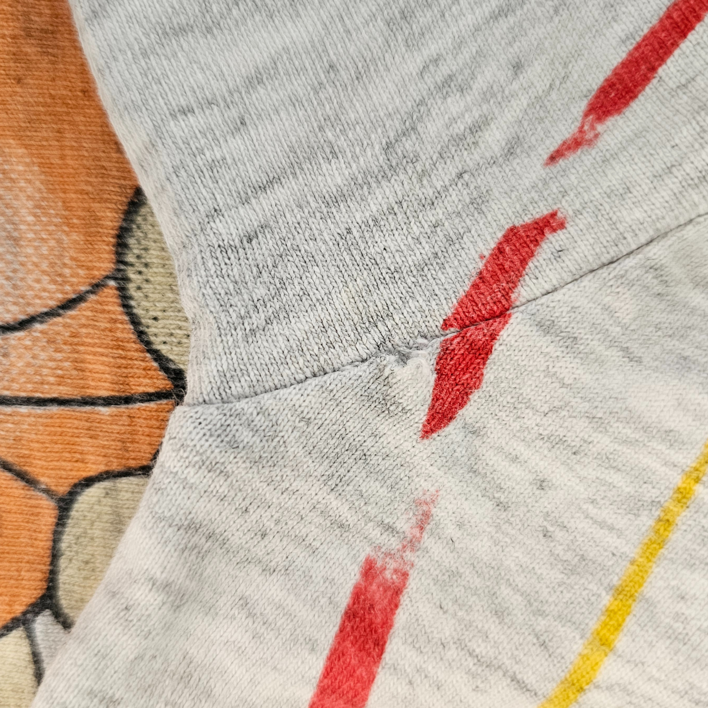 🔐 Vtg Hanna-Barbera Flintstones Fred and Barney Bedrock Bombers AOP (90s) (Sz 6/7)